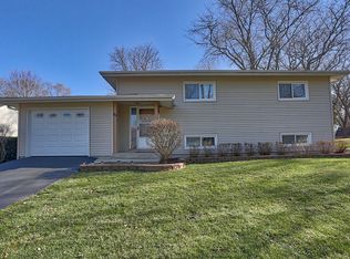 95 South St, Cary, IL 60013