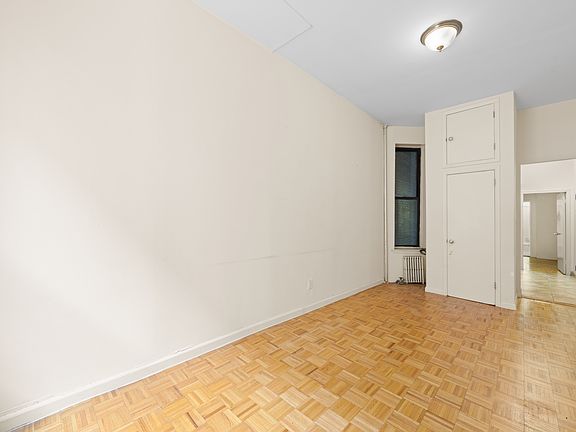 5th image of 219 E 94th St APT 1C