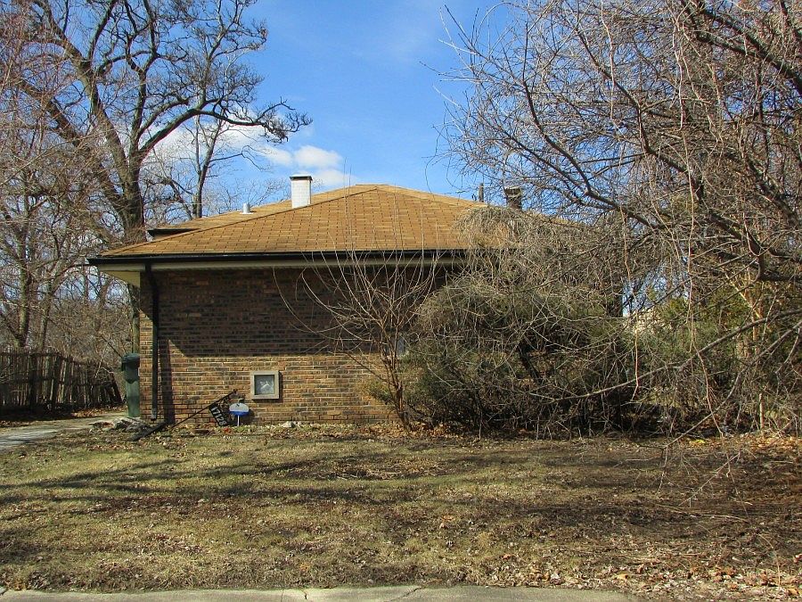 1st image of 17128 Forestway Dr