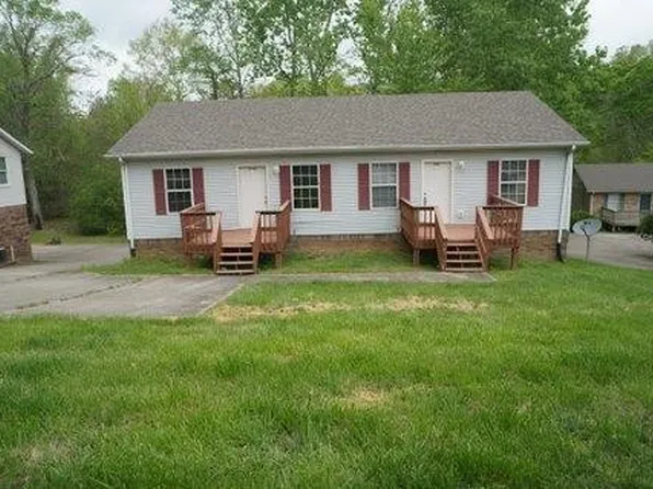 711 Peachers Dr, Clarksville, TN 37042