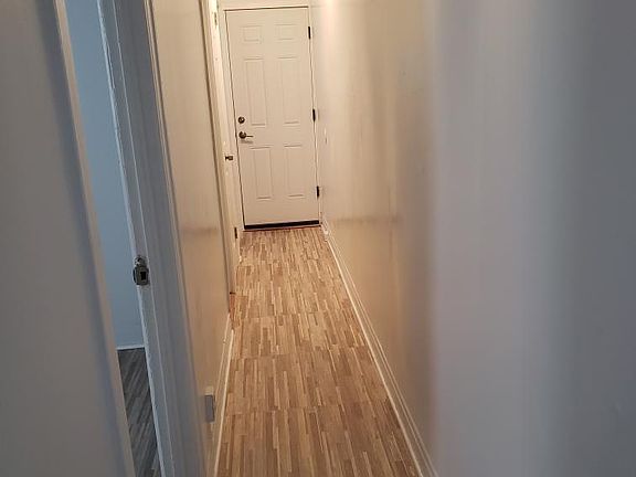 5th image of 1441 Leland Ave #1