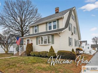 3 Jenessee Ct, Woodbridge, NJ 07095