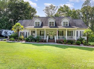 3850 Oakdale Rd, Charlotte, NC 28216