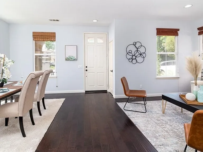 28781 Oak Park Ln — Photo 2