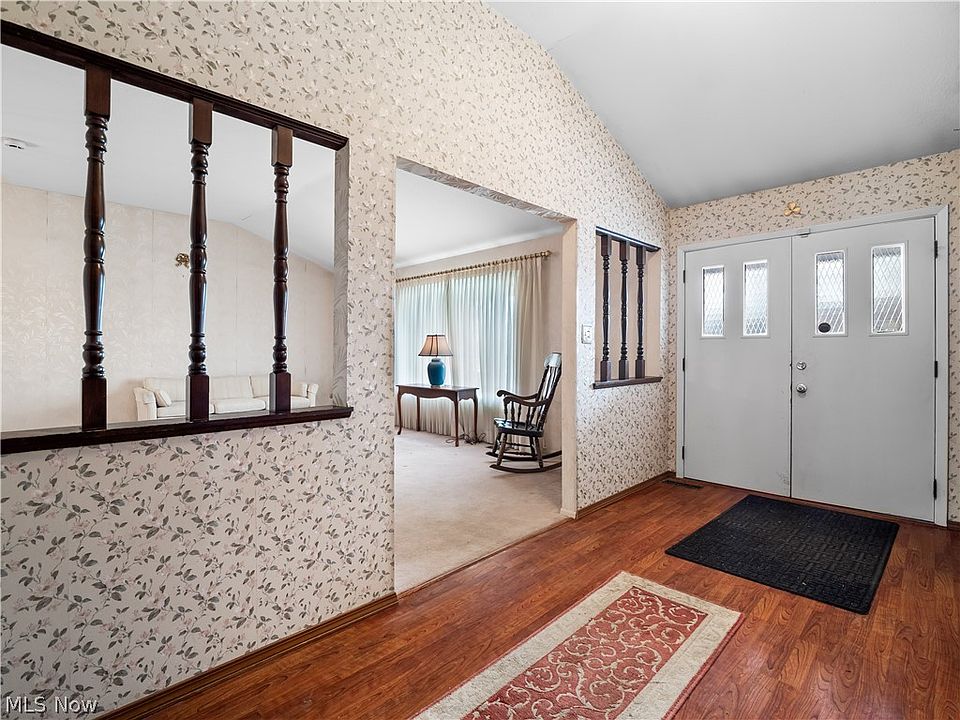 5482 Dorothy Dr, North Olmsted, OH 44070 | Zillow