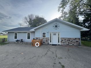 1345 Egg Harbor Ln, Oshkosh, WI 54904