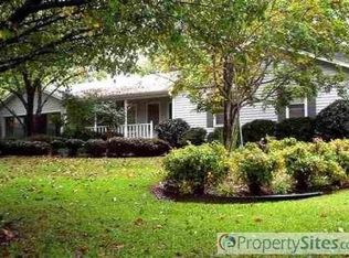 7 Cottage Ln, Taylors, SC 29687