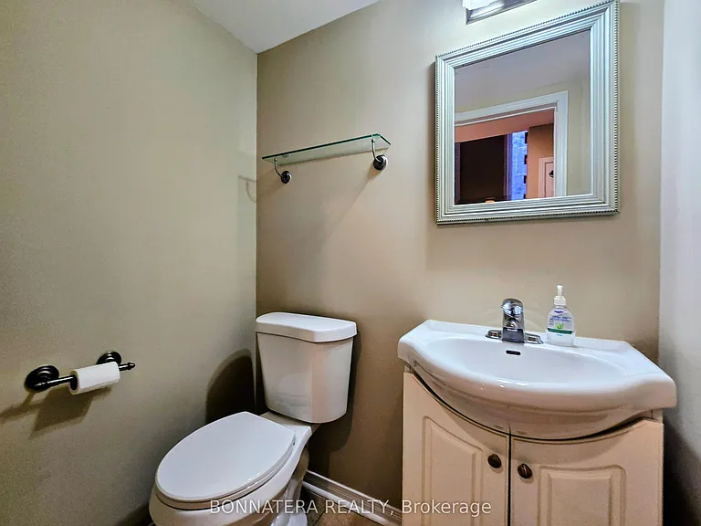 5455 Farmcote Dr — Photo 11