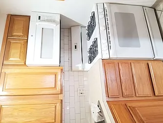 Rented by NYLA Realty