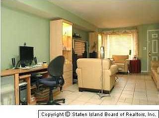 3rd image of 11 Van Pelt Ave