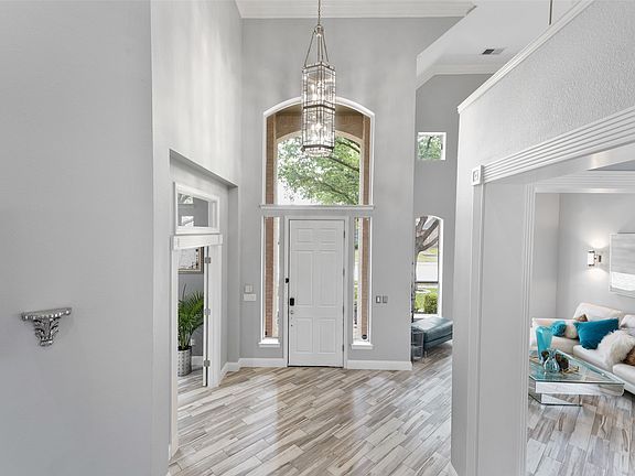 5th image of 4489 Mira Vista Dr