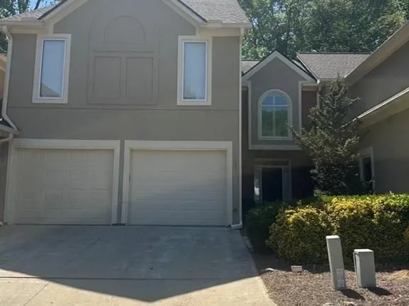 5611 Brooke Ridge Dr, Atlanta, GA 30338