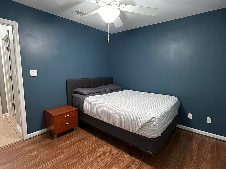 933 Splendor Rd — Photo 9