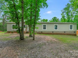 5512 Golf Course Rd, Great Falls, SC 29055