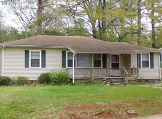 716 Glenwood Rd, Talladega, AL 35160