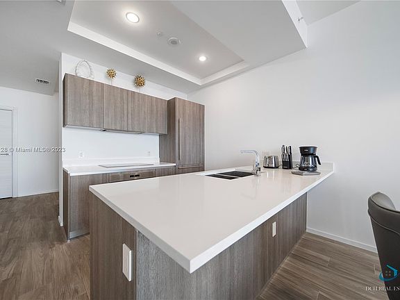 5th image of 801 S Miami Ave Unit 5307