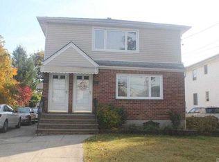 229 Lincoln Ave, Mineola, NY 11501