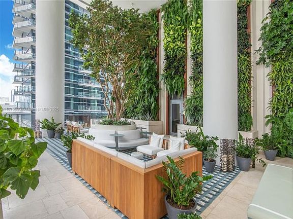 5th image of 801 S Miami Ave #4005