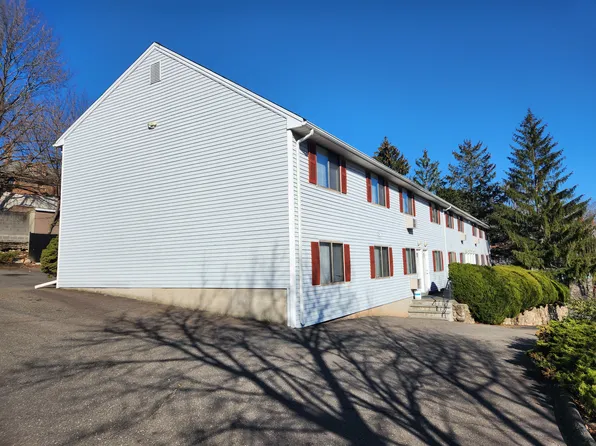 129 Pine St Unit 4, Waterbury, CT 06710