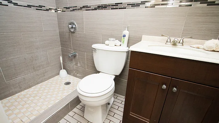 Rented by Nooklyn NYC LLC | media 14