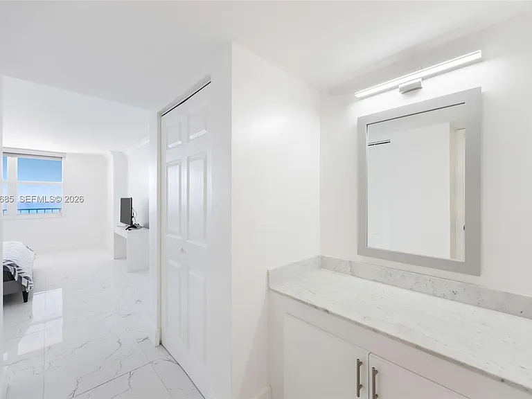 2401 S Ocean Dr #2402 — Photo 14