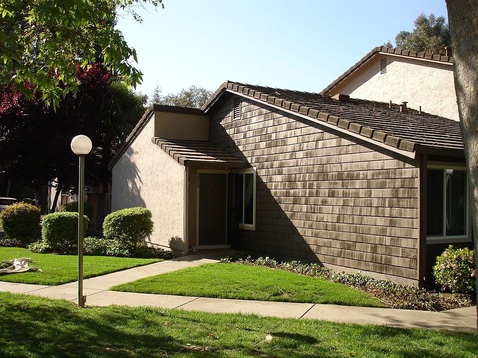 2nd image of 2869 Casals Ct