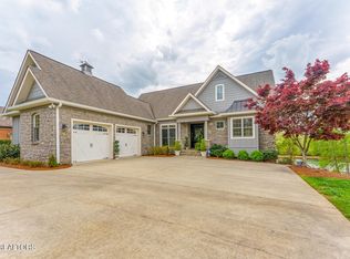 123 Indian Shadows Dr, Maryville, TN 37801