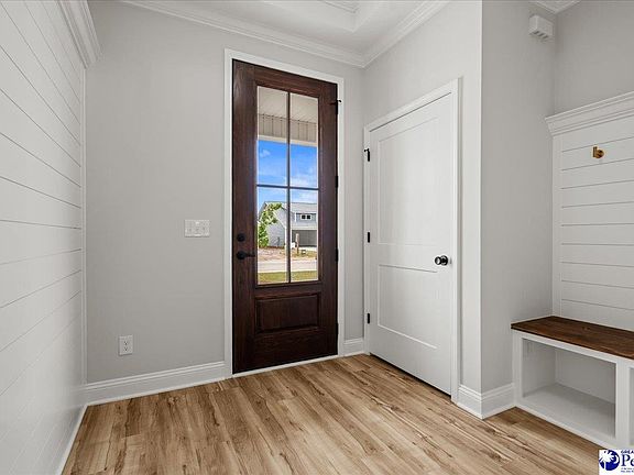 4th image of 1008 Wessex Dr
