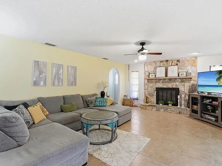 4248 Kilpatrick St — Photo 2