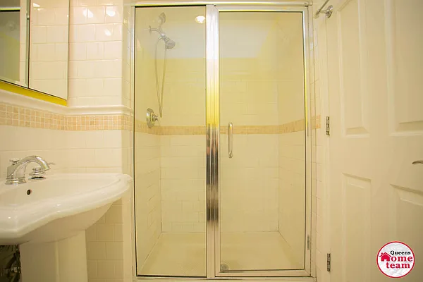 Sold by Keller Williams Realty Landmark II | media 16