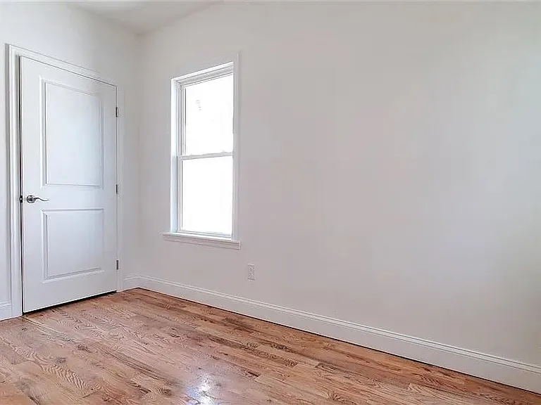 259 Duncan Ave #2 — Photo 14