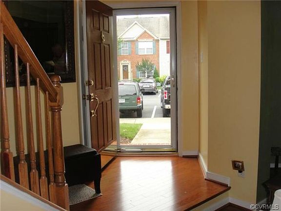 3rd image of 5310 Golf Villa Ln