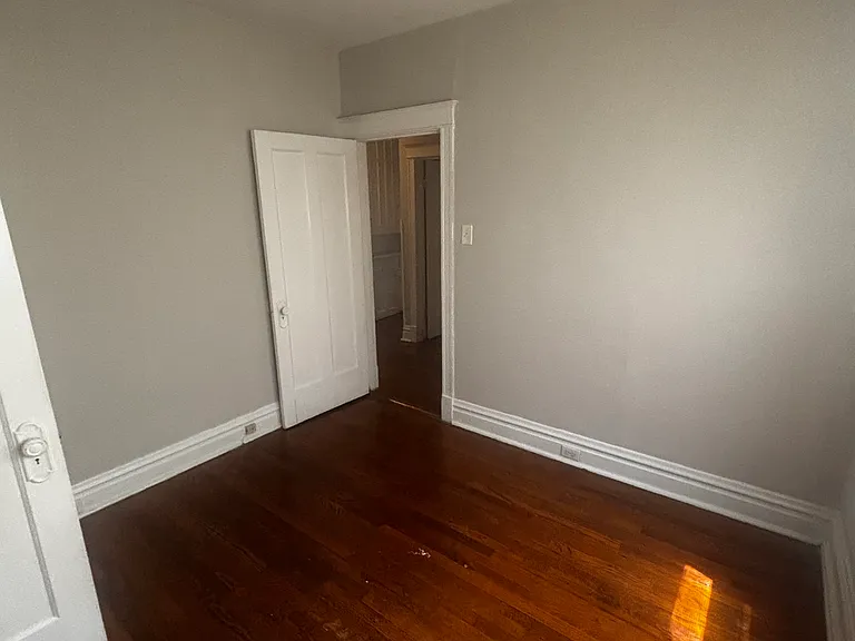 6025-6025A Etzel Ave #6025 — Photo 6