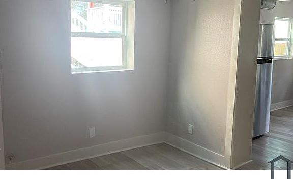 5th image of 4115 Avenue M 1/2