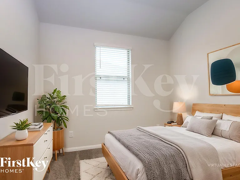 11024 Patriot Ct — Photo 14
