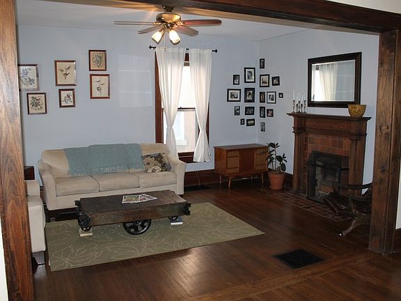 2nd image of 158 Forest Ave