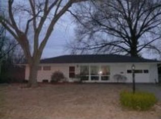 2502 Ken Mar Ter, Quincy, IL 62301