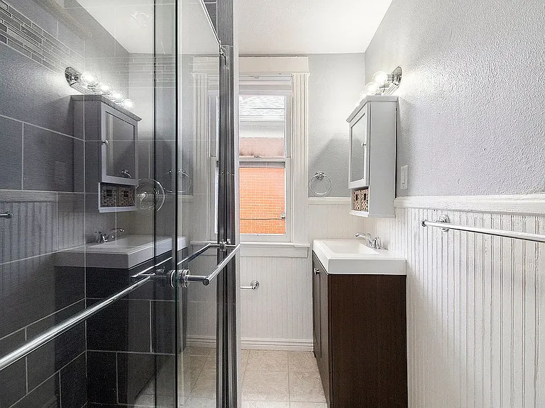 1221 N Marion St #2 — Photo 8