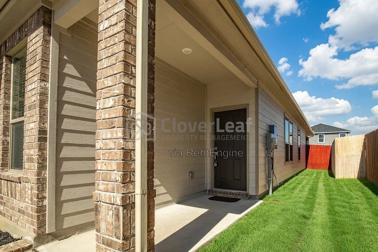 4 bed, 2.0 bath, 1418 sqft, $1,695 — Photo 4