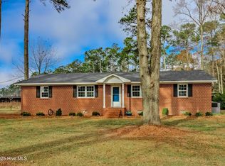 1154 Old Chinquapin Rd, Beulaville, NC 28518