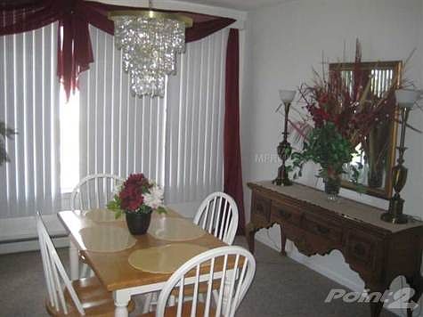 5th image of 1854 S Highland Park Dr