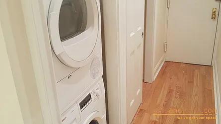 Rented by aptsandlofts.com