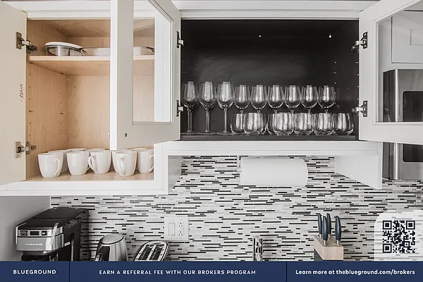 Rented by The Blueground | media 9