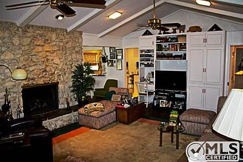 5th image of 4005 Hildring Dr W