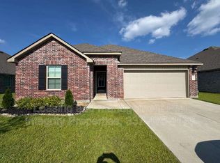 113 S Lakepointe Dr, Lafayette, LA 70506