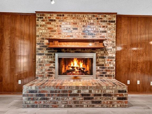 3rd image of 3905 Palomino Dr