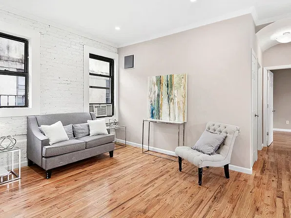 2105 33rd St #5G, Astoria, NY 11105