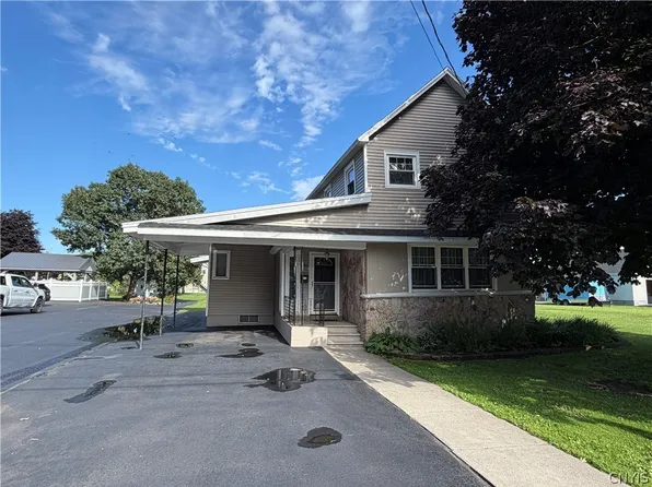 140 Boon St, Watertown, NY 13601