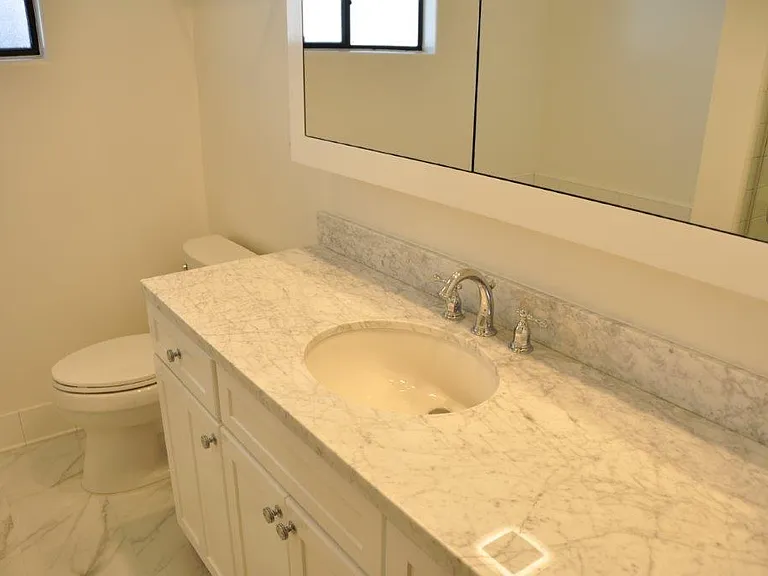 828 N Martel Ave #2 — Photo 4