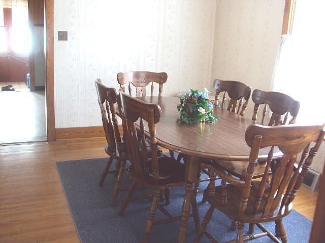 2nd image of 290 E 4th Ave